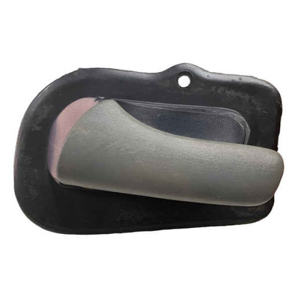 Macaneta Interna Dianteira Esquerda Gm Corsa 1995 2005