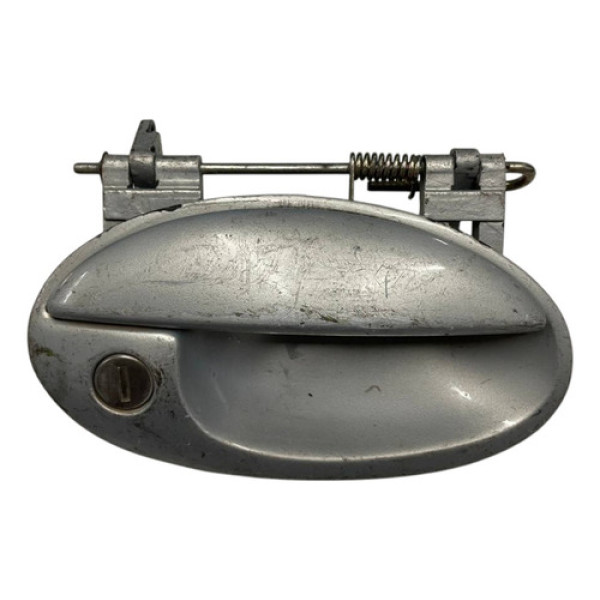 Macaneta Dianteira Direita Gm Celta 2001 2002 2003 2005 2010